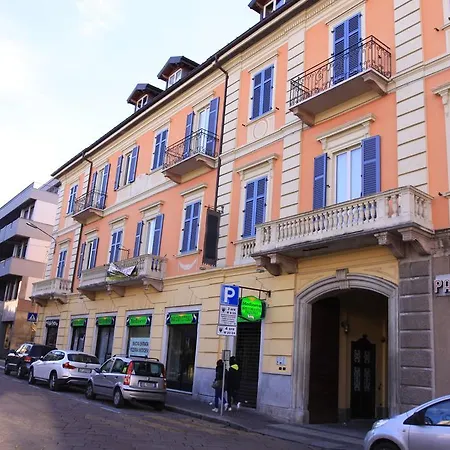Medioevo Apartmán Varese